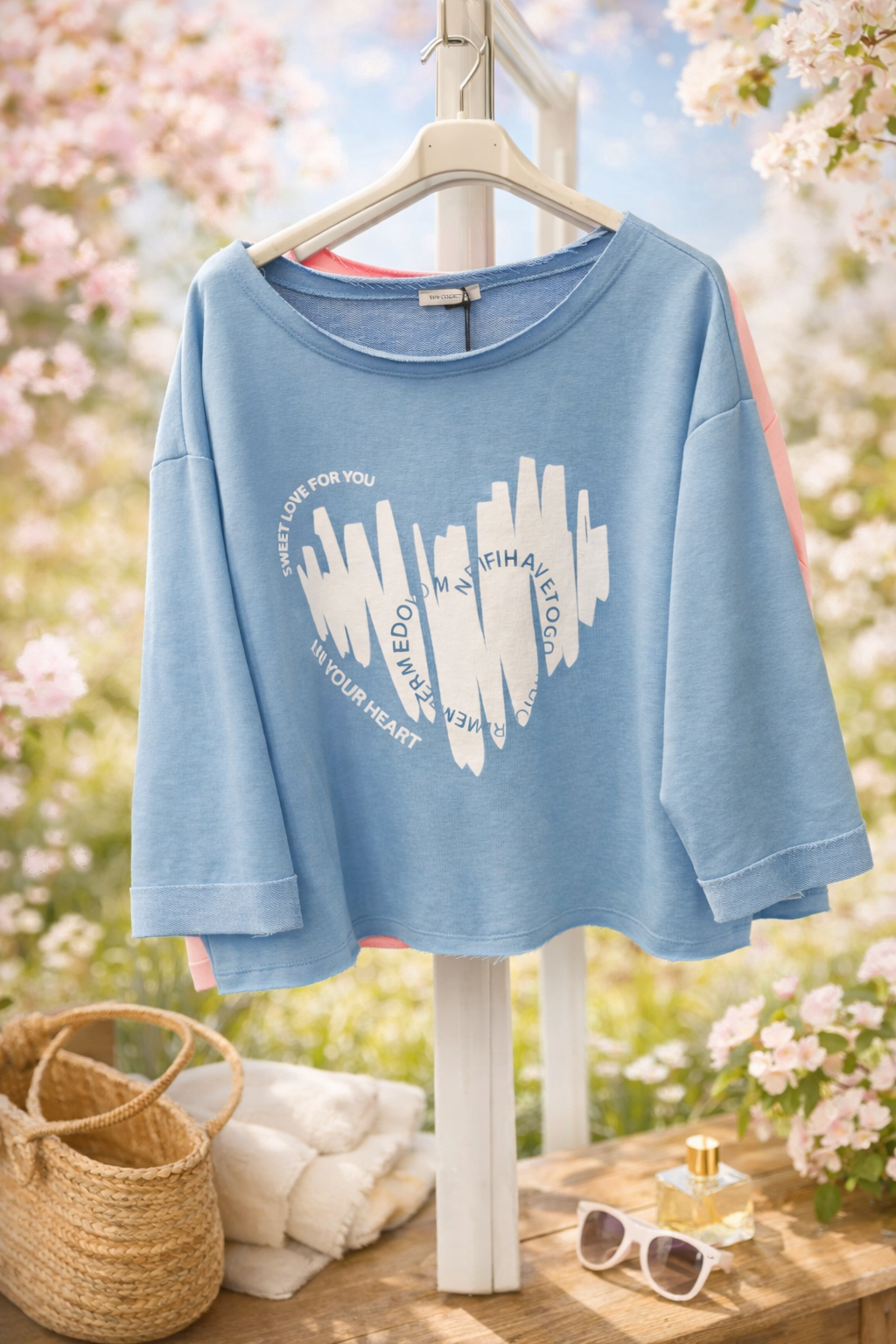 Spring Love Pulli